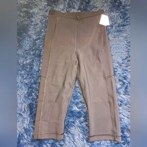 Nwt Lululemon womens black high rise paddle crop size 8